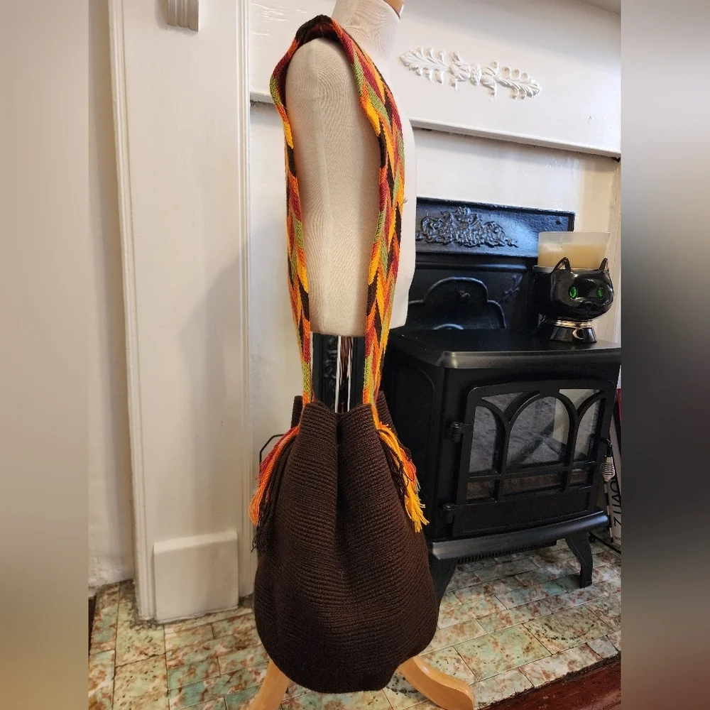 Hand Knit Wiven Brown Orange Buckwt Crossbody Bag - Picture 4 of 13